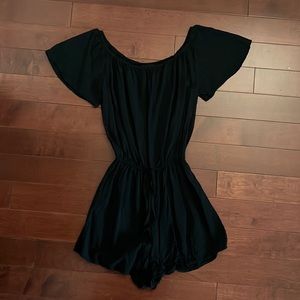 Abercrombie and Fitch Plain Off-the-Shoulder Black Romper size xs